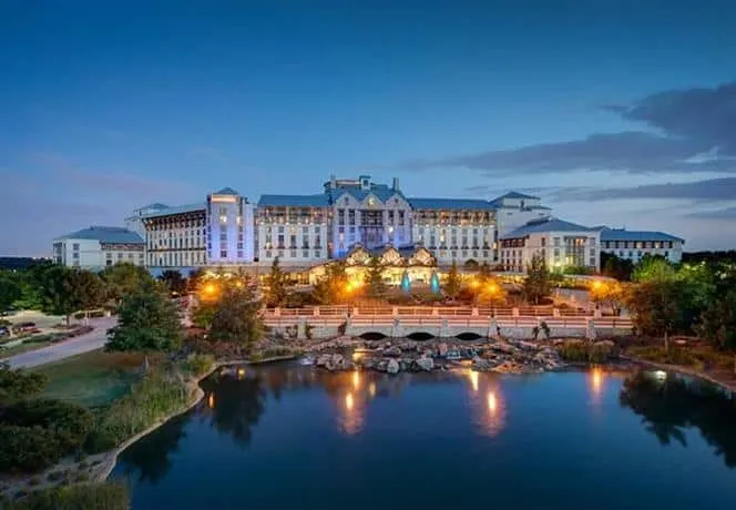 Where to Stay in Dallas - Gaylord Texas