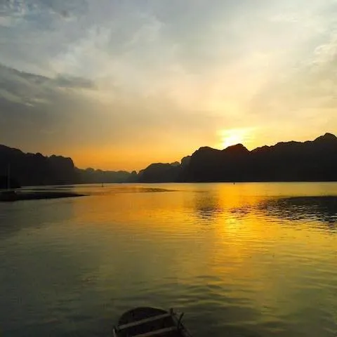 VIETNAM SUNSET - Sunset in Halong Bay, Vietnam - August 2012