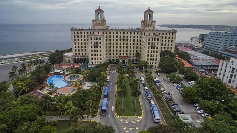 Aerial view of the front facade of Hotel Nacional de Cuba