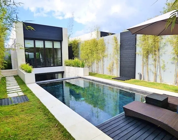 eqUILIBRIA Waterfall Villa 