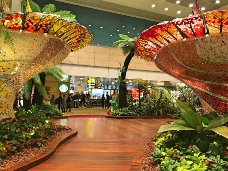 25+ (Mostly FREE!) Things To Do in Changi Airport in 2024