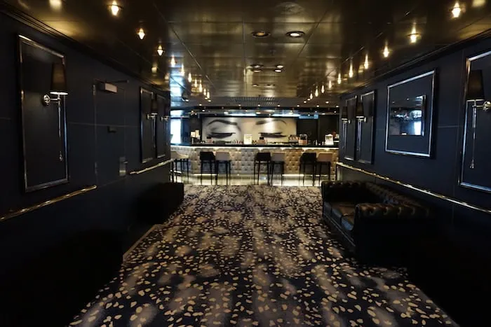 The Blue Room Bar on PO Cruise