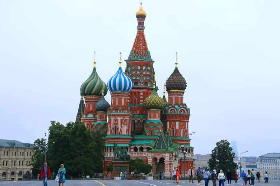 Moscow tourist attractions - Red Square and St.Basil's cathedral