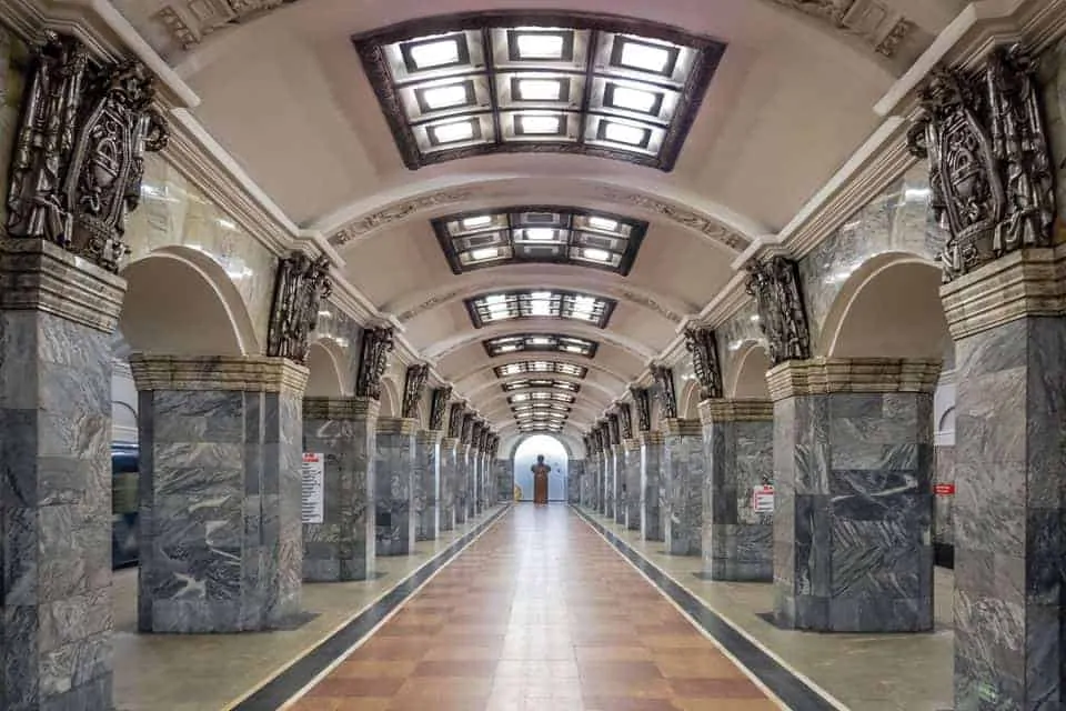 Metro Tour St Petersburg