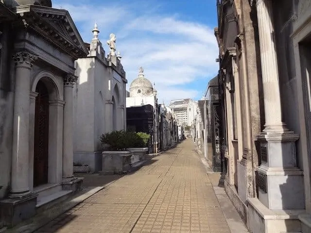 recoleta cemetery