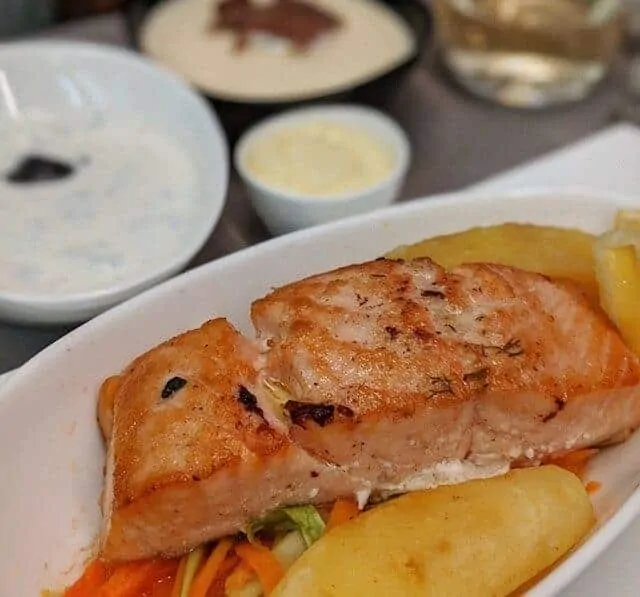 Salmon at 36,000 ft - In Flight Dining