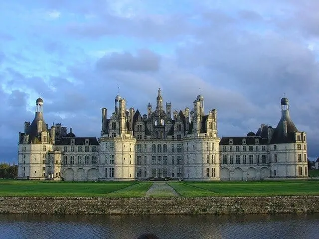 Loire Valley Castle Tour - day trip from Paris