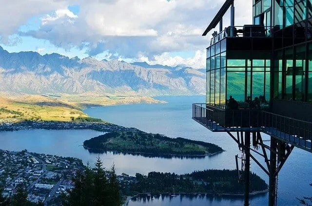 Stratosfer Restaurant overlooking Queenstown