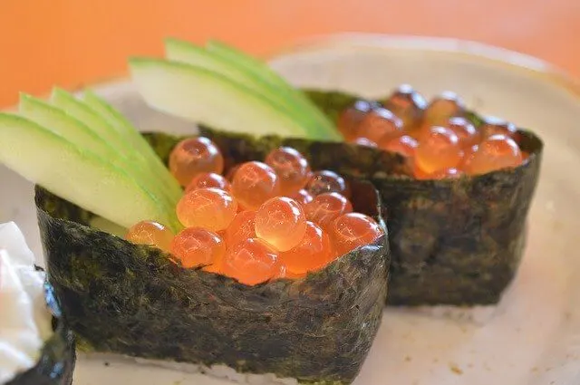 Gunkan maki - Battleship Sushi