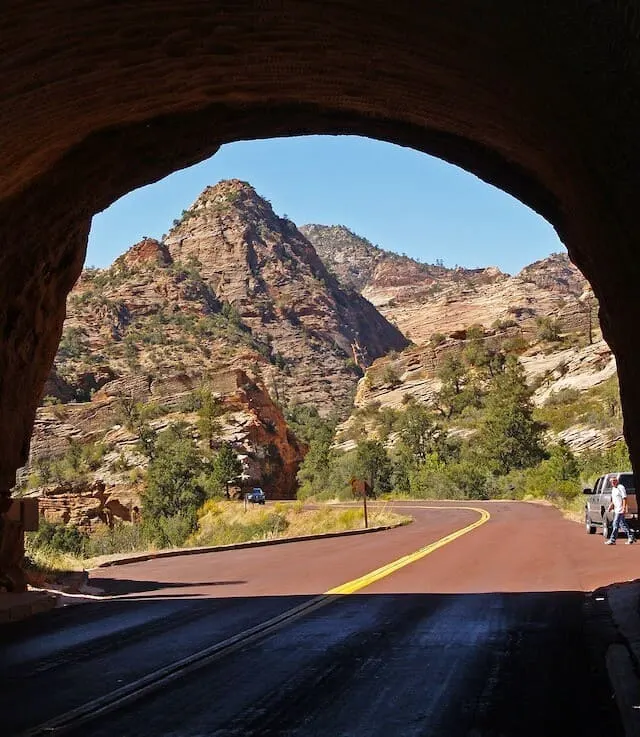 Tunnel exit looking out onto the rocky peaks of Zion National Park on the Zion-Mount Carmel Highway