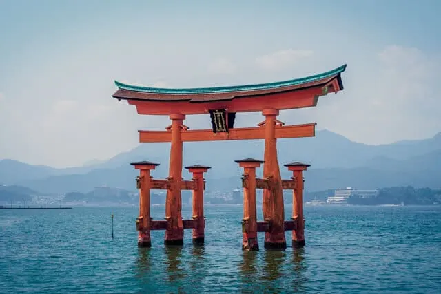 Floating tori gate at Miyajima