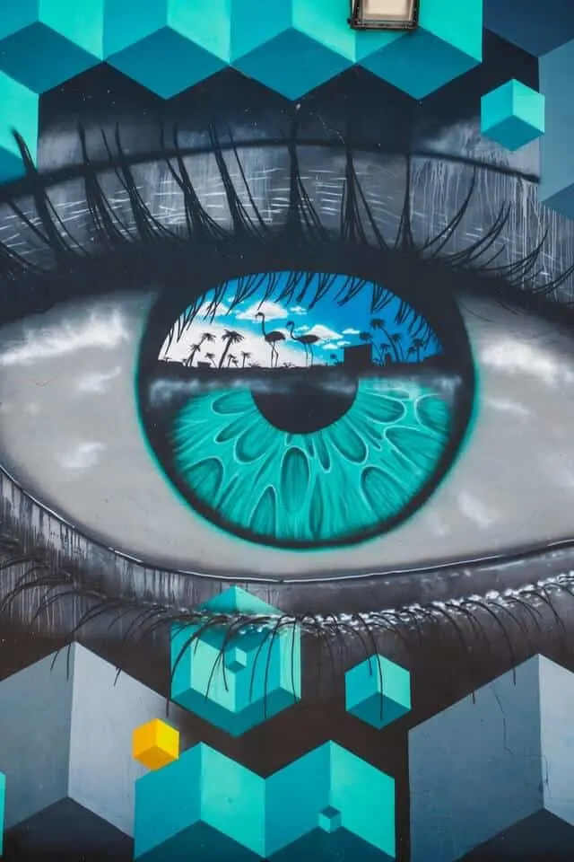 Stunning graffiti of an eye at Wynwood Walls