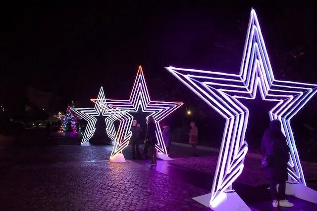 Dionysiou Areopagitou star lights lit up at night