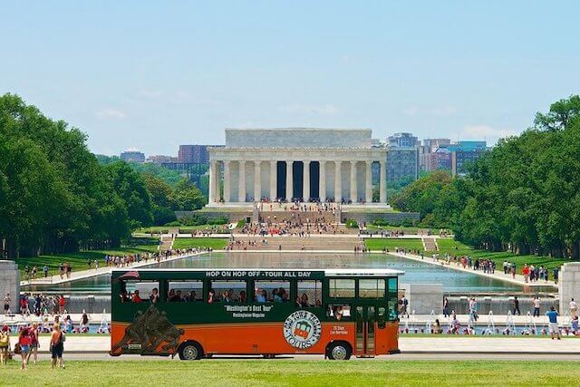 Old Town Trolley parked in front of the the Lincoln Memorial