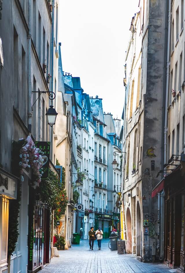 Narrow streets of Le Marais