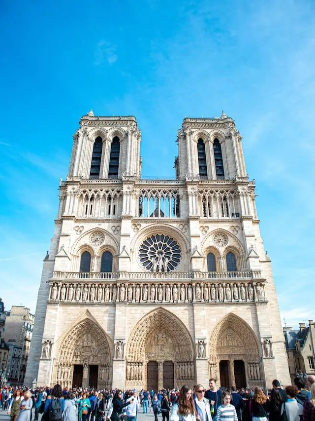 Facade of the Notre Dame de Paris