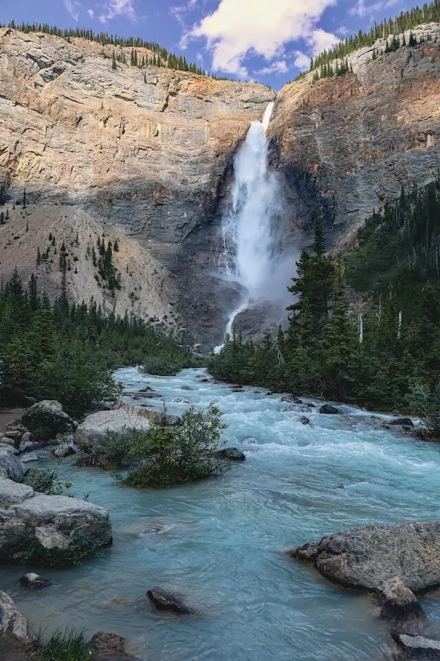 Takakkaw Falls